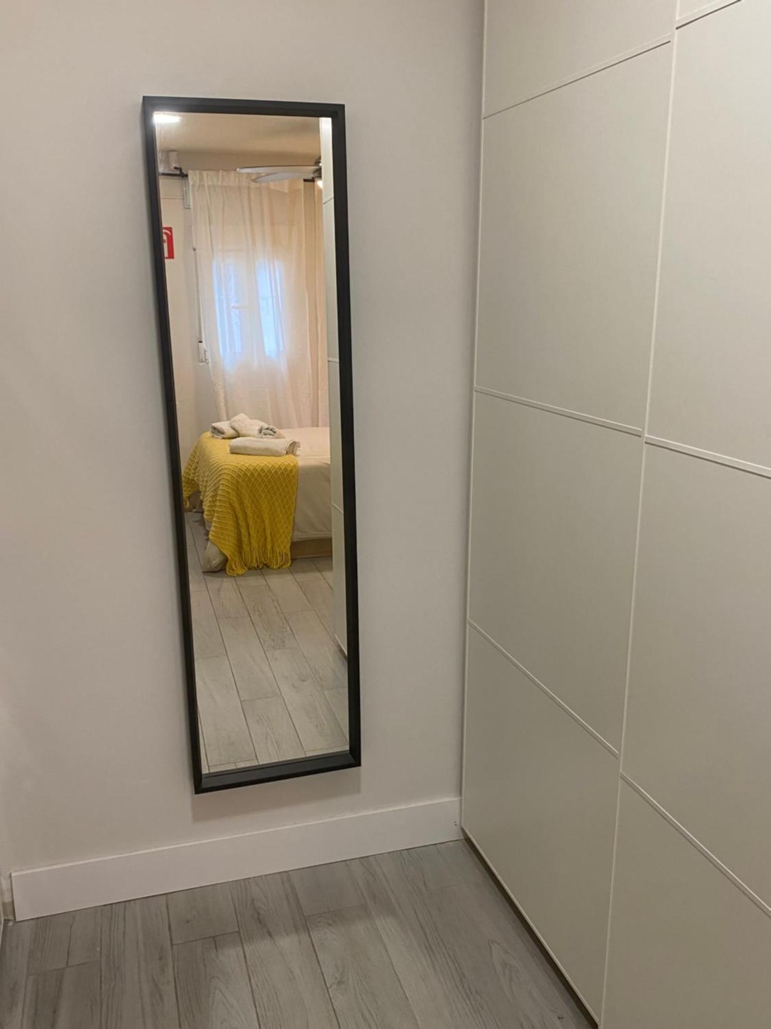 Studio, Cerca De El Rastro De Madryt Zewnętrze zdjęcie